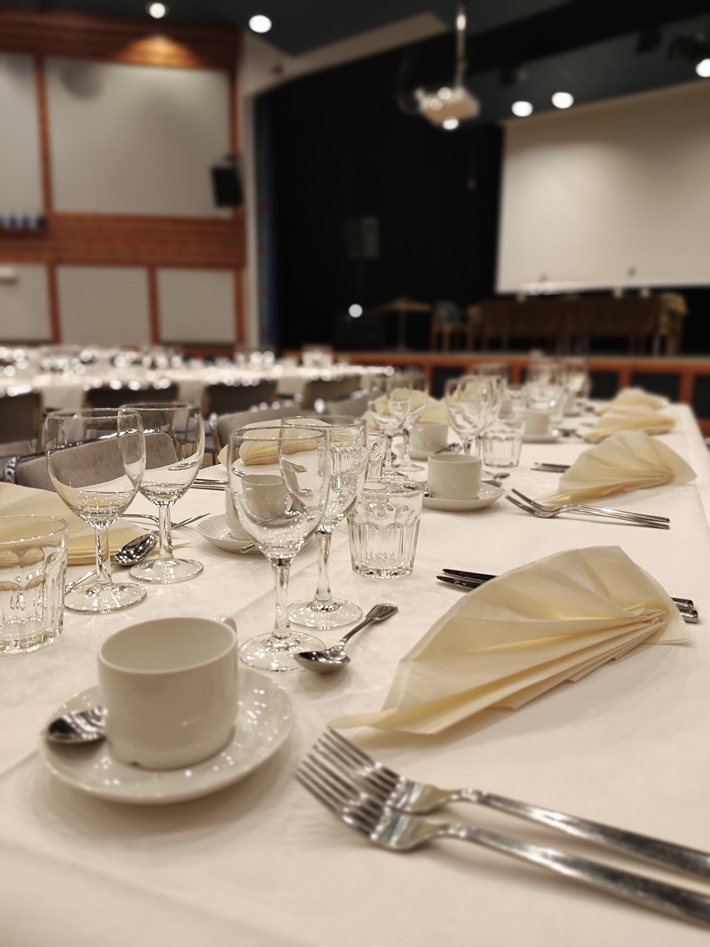 Dukat bord i festsalen